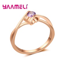 Anillo de oro dorado brillante con Cristal púrpura para mujer, sortija, oro rosa, brillante, para fiesta de boda 2024 - compra barato