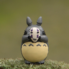 Figura de Cosplay de Miyazaki Hayao para hombres, figura de Totoro sin cara, modelo de colección de acción de Totoro en PVC, Studio Ghibli 2024 - compra barato