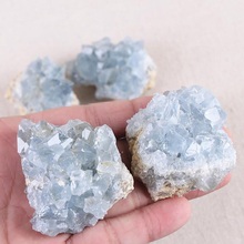 Racimo de cristal azul Natural, Piedra en bruto, cristales curativos de cuarzo, artesanías de espécimen Irregular, decoración de joyería 2024 - compra barato