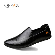 QFFAZ los zapatos de los hombres de la marca de lujo de cuero genuino Oxford de conducción zapatos de los hombres mocasines zapatos para hombres pisos 2024 - compra barato