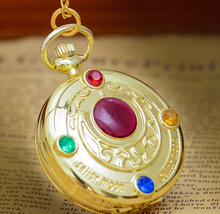 Новый стиль золотые кварцевые карманные часы Сейлор Мун ожерелье кулон для женщин мужчин подарок 10 шт./лот 2024 - купить недорого