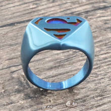Модные ювелирные изделия из нержавеющей стали, классическое кольцо Бэтмена для мужчин, кольцо из нержавеющей стали, синее Новое поступление, кольца супермена, оптовая продажа 2024 - купить недорого