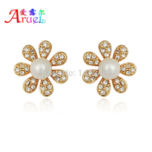 brincos femme gold Color flower Austrian crystal Imitation pearl Stud earrings for women Girls fashion Jewelry Wedding earring 2024 - buy cheap