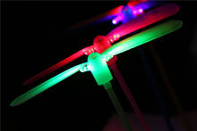 Светящиеся мигающие подарки Обучающие светодиодные светящиеся стрекозы светящиеся для вечеринки игрушки на палец мигающие игрушки L419 2024 - купить недорого