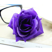 Новые 50 шт темно-фиолетовые искусственные розы шелковые цветочные головки украшения для свадебной вечеринки декоративные цветы для банкета 2024 - купить недорого
