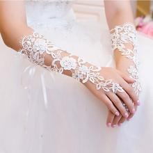White Wedding Gloves for Women 2019 New Arrival Bridal Party Gifts Lace Appliqued Fingerless Gloves 2024 - buy cheap