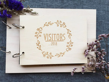 Livro de visitas de madeira feito sob encomenda do aniversário da família do álbum de fotos da flor floral personalizado para os pais 2024 - compre barato