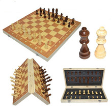 Tablero plegable de madera magnética portátil 2018, chessman sólido, embalaje en forro, ajedrez de madera, envío gratis 2024 - compra barato