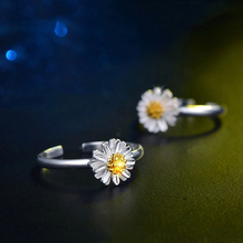 Япония природа открытый размер маленькая узкая Серебряная Хризантема Кольца Регулируемая простая желтая Маргаритка цветок палец кольцо для женщин подарок 2024 - купить недорого
