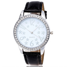 Роскошные Брендовые женские часы со снежинками, кварцевые женские часы, подарок, часы с пряжкой, кожаные часы, Брендовые женские часы с циферблатом 2024 - купить недорого