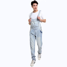 Jardineira de brim masculina, versão coreana de calças com suspensórios tamanho grande, calças soltas casuais para homens, macacão casual 2024 - compre barato