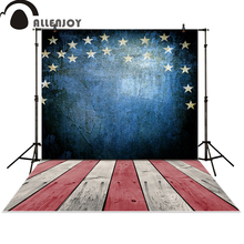 Фон для фотосъемки Allenjoy, Фотофон в стиле ретро с изображением Дня независимости, голубой кирпичной стены, деревянного пола, флага США 2024 - купить недорого