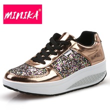 Tênis de corrida feminino minika, tênis plataforma respirável e leve para esportes ao ar livre aa40256 2024 - compre barato