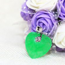 Pingente forma de coração ronmático verde, calcedônia jades, 2 peças, joias da moda para mulheres, cor prata, 18mm b1833, venda imperdível 2024 - compre barato