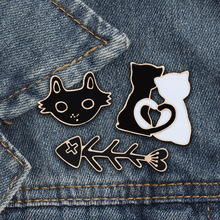 Broches de desenho animado amor de gato, osso de peixe, emblema de metal, acessórios, ícones em roupas, camiseta, bolsa de roupas, mochila diy, 1 peça 2024 - compre barato