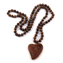 Женское ожерелье с подвеской в виде сердца, ожерелье из натурального камня тигрового глаза с узелком и коричневым камнем в богемном стиле 2024 - купить недорого