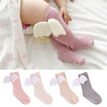 Meias de algodão macias para bebês meninas g0373, meias longas no joelho com asas de anjo para crianças de 0-4 anos, meias infantis para recém-nascidos 2024 - compre barato