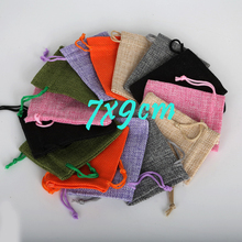 Bolsa de lino y algodón con cordón para joyería, bolsas decorativas de 7x9cm para Navidad/bolsa de regalo de boda bolsa para empaque de producto 2024 - compra barato