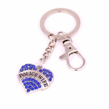 Drop shipping 1"*1" inches rhodium plated  POLICE WIFE Pave Crystal Heart Charm Key Chain 2024 - buy cheap