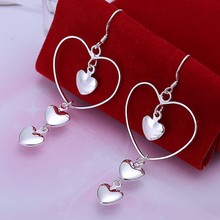 Pendientes plateados de Triple corazón para mujer, joyería de moda, E176 /GNIECWSF ANXSVYUA, color plata 2024 - compra barato