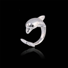 1 шт., милое серебряное кольцо с маленьким дельфином, женское Ювелирное кольцо, Европейское женское индивидуальное простое мужское кольцо с животными, R67 2024 - купить недорого