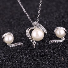 high quality new arrival 18KGP Simulated Pearl rhinestones bowknot pendant Necklace Earrings fashion Jewelry sets 28963 2024 - buy cheap