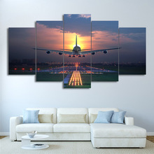 Pintura artística en lienzo para decoración del hogar, póster sin marco para pared, al atardecer, avión, césped, Airport, gran oferta, 5 piezas 2024 - compra barato