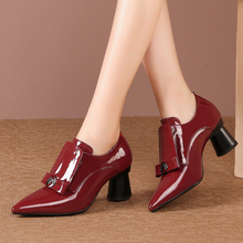 Женские туфли-лодочки из лакированной кожи; обувь с острым носком; женская обувь на высоком каблуке; красные женские модельные туфли-лодочки без застежки 2024 - купить недорого