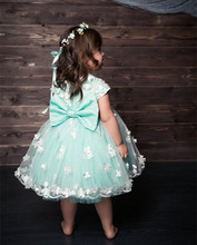 Красивые Детские платья на день рождения, 3D цветочное фатиновое платье для девочек с большим бантом на спине, изготовление на заказ 2024 - купить недорого