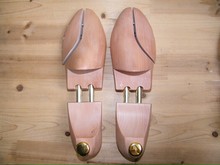 1 par sapatos de madeira maciça fixo se encaixa apoio maca shaper primavera sapato árvores estatuetas madeira miniaturas w0012 2024 - compre barato