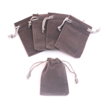 100pcs/lot Gray Velvet Bag 5x7cm Mini Jewelry Bag Favor Charms Jewelry Packaging Bags Wedding Velvet Drawstring Pouch Gift Bag 2024 - buy cheap