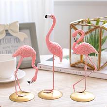 Розовый фламинго, настольное украшение для дома, подарок для девочек, 1 шт., мини скульптура фламинго, статуя, украшение для гостиной 2024 - купить недорого