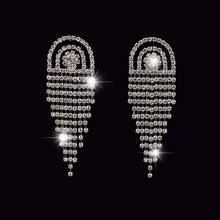 YFJEWE Новые Модные Серьги серебряного цвета Стразы, классические висячие серьги с кисточками, оптовая продажа, свадебные блестящие серьги # E252 2024 - купить недорого