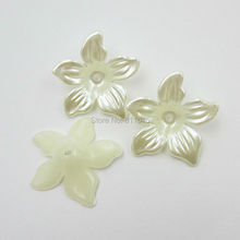 Free Shipping New 29mm 100pcs/lot Beautiful Ivory Color Flower Shape With A Hole Craft Flatback Imitation Pearl Beads 2024 - buy cheap