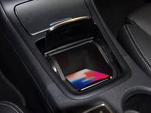 Carregador sem fio automotivo qi, carregador inteligente infravermelho rápido para iphone xs max xr x samsung s10 s9 e benz gla/a series 2024 - compre barato