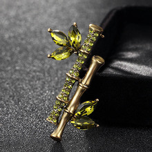 Broches de ouro antigo do vintage para as mulheres de bambu zircão broche pino cristal strass planta em forma vestuário unisex bijoux 2024 - compre barato