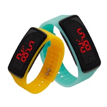 Часы наручные светодиодные для мужчин и женщин, модные спортивные цифровые с силиконовым браслетом, 11 цветов 2024 - купить недорого