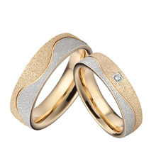 Top LOVE-Conjunto de anillos de boda para hombre y mujer, joyería ecológica de acero inoxidable, Color dorado, esmeril brillante 2024 - compra barato