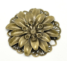 Enfeites de liga descobertas flor antiga padrão vazado flor bronze 4.8cm(1 7/8 ") dia, 2 peças 2024 - compre barato