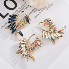 Trendy Luxury Crystal Rhinestone Elegant Broochs For Girl Women Flower Brooch Pins Dance Prom Jewelry Accessories Wholesale 2024 - buy cheap