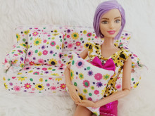 Кукольный домик, игрушки, горячий мини кукольный домик, мебель, ткань с цветами, диван с 2 подушками, аксессуары для кукол Барби, бесплатная доставка 2024 - купить недорого