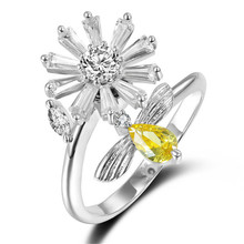 Женское кольцо из серебра 925 пробы, с разноцветным фианитом 2024 - купить недорого