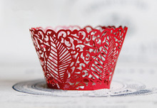 Envoltorio de Hoja de encaje rojo para cupcakes, tazas de papel de color para hornear pasteles, envoltorio 2024 - compra barato