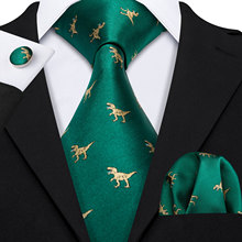 Fahsion gravatas verde de dinossauro e dourado, gravatas de seda 100%, conjunto de presentes para homens, gravatas de noivado e casamento, glitter. wang 2024 - compre barato