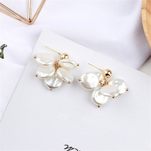 Fashion pearl stud earring Female Popular flat pearl mini stud earrings girl 2019 popular Cabinet delicate earrings for women 2024 - buy cheap