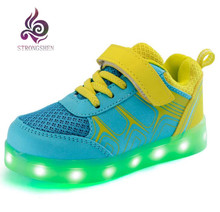 STRONGSHEN-Zapatillas deportivas con luces LED luminosas para niño y niña, zapatos planos informales con carga USB, 2018 2024 - compra barato