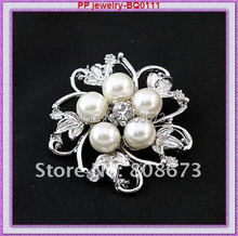 Silver Tone Very Nice Crystal Rhinestone Studded Pearl Flower Brooch,Wedding Invitation Card Broach 2024 - buy cheap