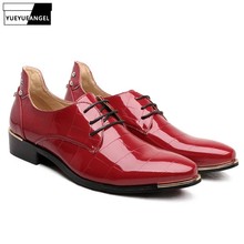 Sapatos casuais masculinos de couro artificial, sapatos brilhantes de primavera em couro envernizado com ponta fina para negócios e casamento, sapatos oxford vermelhos e azuis 2024 - compre barato