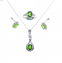 Encantador claro verde gemstone Diopsídio anel brincos e colar de jóias conjunto com a prata 2024 - compre barato