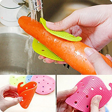 1 pc escova de limpeza vegetal forma bonito silicone frutas fácil limpeza escova batata cenoura gengibre limpeza 2024 - compre barato